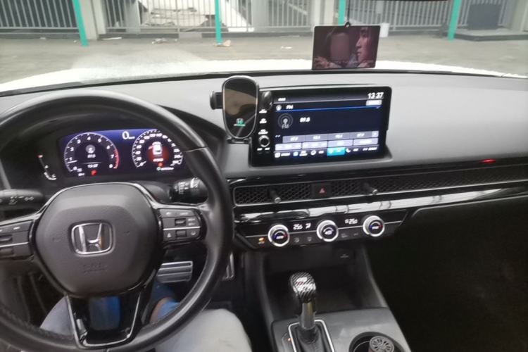 Used Honda Integra 2022 240TURBO CVT Prestige Edition Center Console