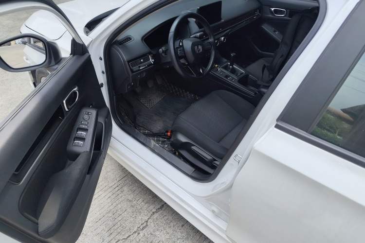 Used Honda Integra 2022 240TURBO Manual Exclusive Edition Driver Seat