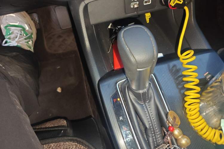 Used Honda Integra 2022 240TURBO CVT Technology Edition Gear Lever