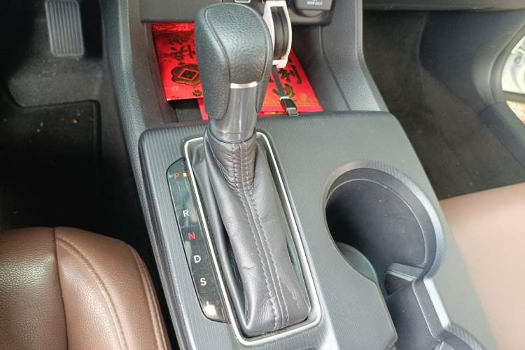 Used Honda Integra 2022 240TURBO CVT Technology Edition Gear Lever