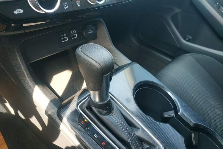 Used Honda Integra 2022 240TURBO CVT Technology Edition Gear Lever