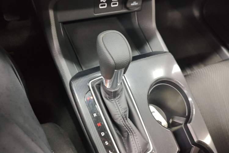 Used Honda Integra 2022 240TURBO CVT Technology Edition Gear Lever