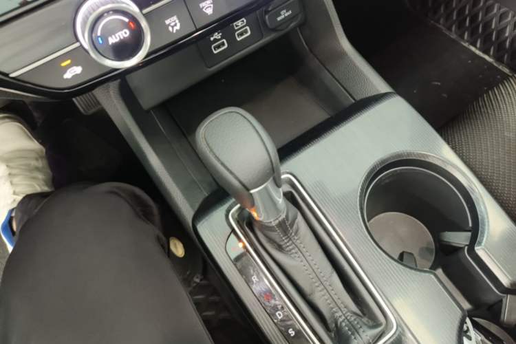 Used Honda Integra 2022 240TURBO CVT Phantom Night·Tech Edition Gear Lever