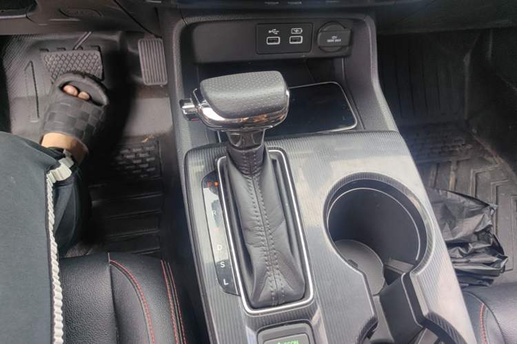 Used Honda Integra 2022 240TURBO CVT Technology Edition Gear Lever