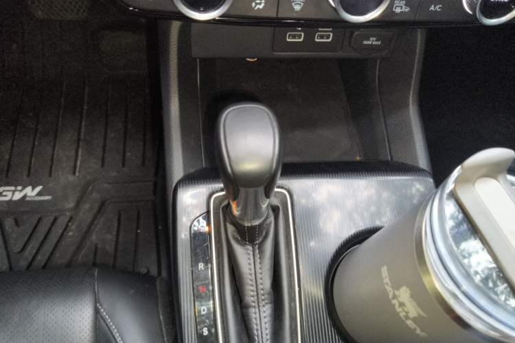 Used Honda Integra 2022 240TURBO CVT Luxury Edition Gear Lever