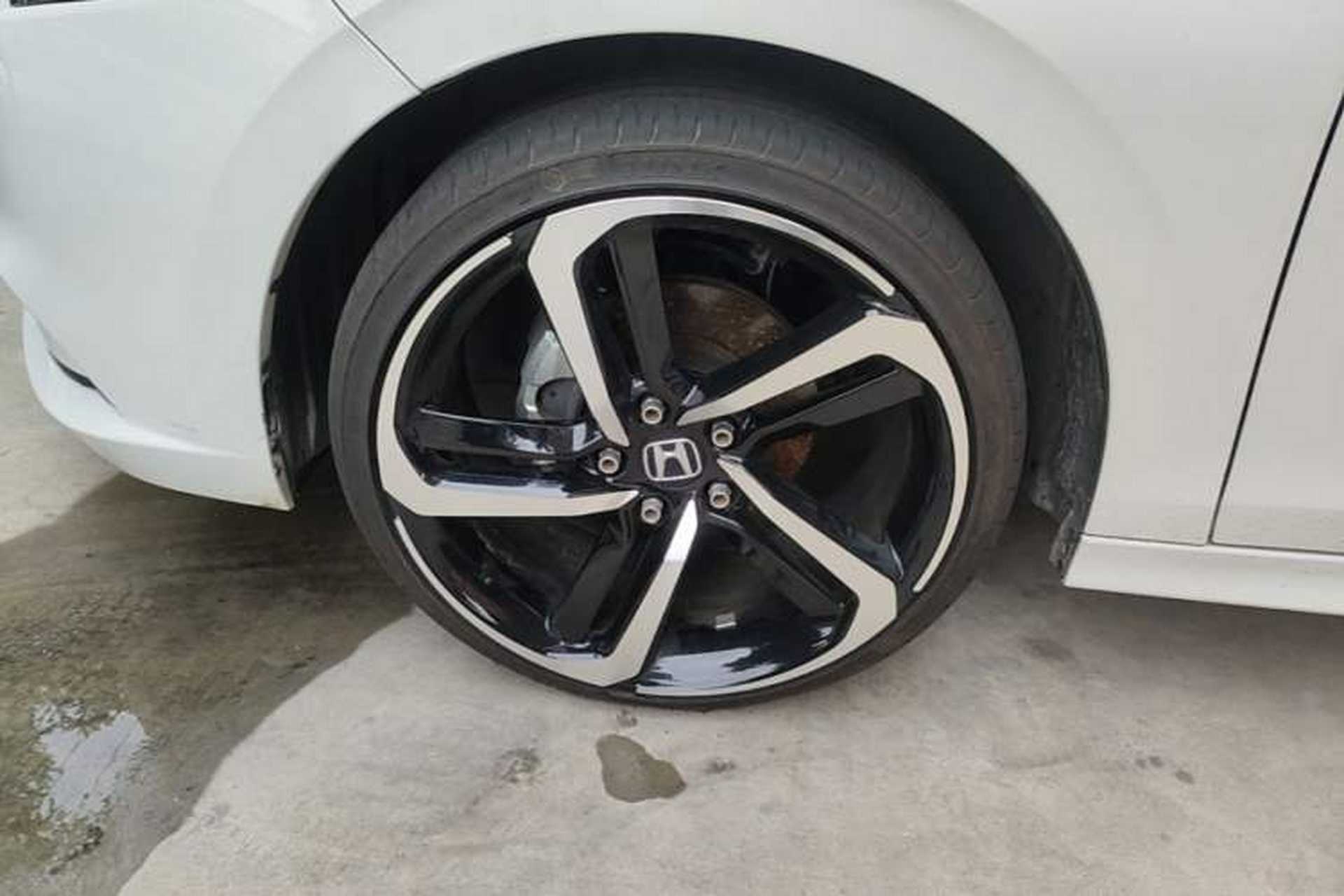 Used Honda Integra 2022 240TURBO CVT Phantom Night Luxury Edition Left Front Wheel Hub