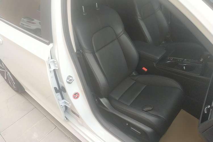 Used Honda Integra 2022 240TURBO CVT Luxury Edition Right Front Seat