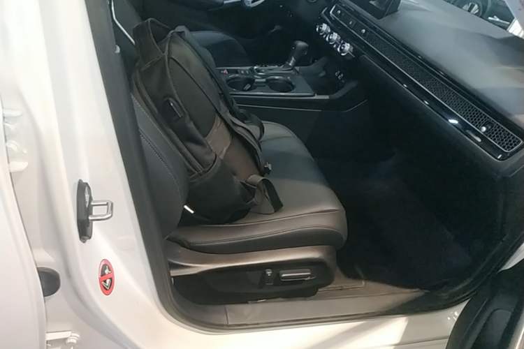 Used Honda Integra 2022 240TURBO CVT Luxury Edition Right Front Seat