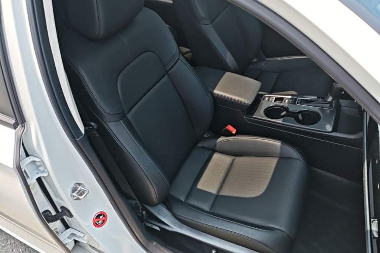 Used Honda Integra 2022 240TURBO CVT Technology Edition Right Front Seat