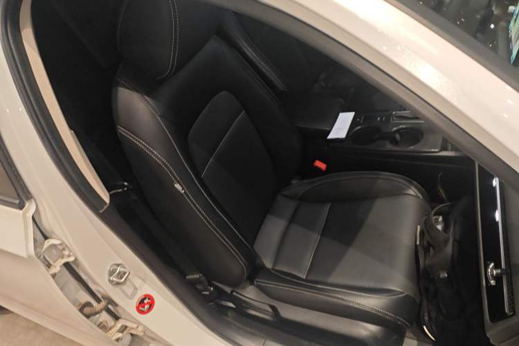 Used Honda Integra 2022 240TURBO CVT Technology Edition Right Front Seat