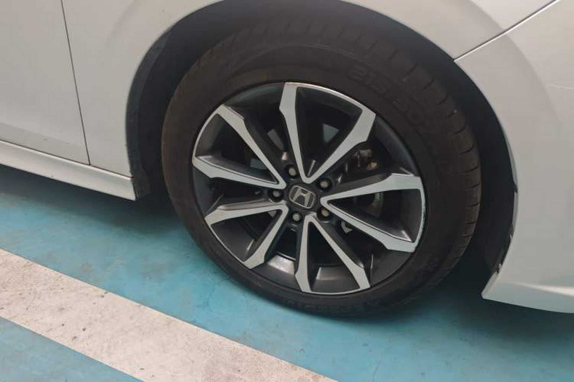 Used Honda Integra 2022 240TURBO CVT Luxury Edition Right Front Wheel Hub