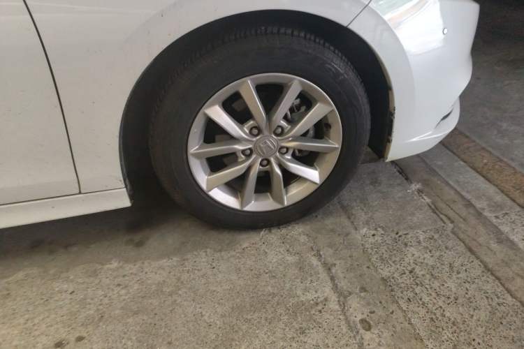 Used Honda Integra 2022 240TURBO Manual Exclusive Edition Right Front Wheel Hub