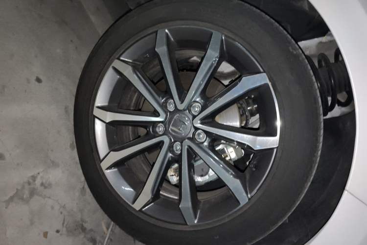 Used Honda Integra 2022 240TURBO CVT Luxury Edition Right Front Wheel Hub