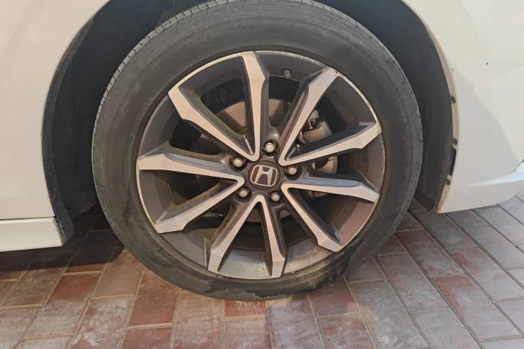 Used Honda Integra 2022 240TURBO CVT Luxury Edition Right Front Wheel Hub