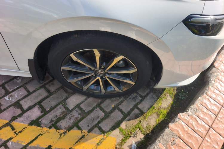 Used Honda Integra 2022 240TURBO CVT Luxury Edition Right Front Wheel Hub