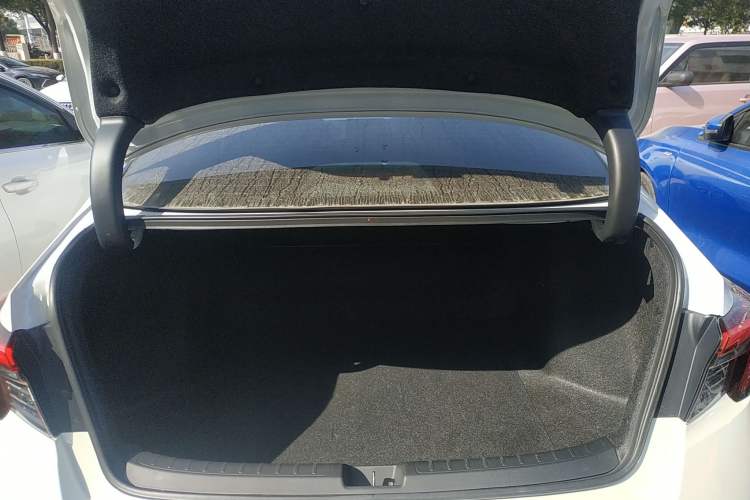 Used Honda Integra 2022 240TURBO CVT Technology Edition Trunk