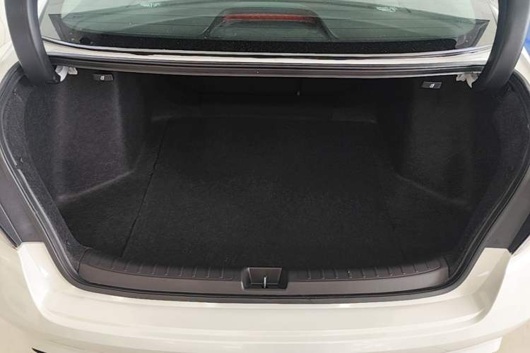 Used Honda Integra 2022 240TURBO CVT Luxury Edition Trunk