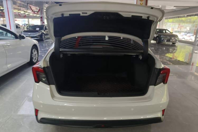 Used Honda Integra 2022 240TURBO CVT Luxury Edition Trunk