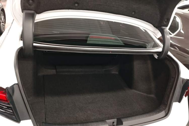 Used Honda Integra 2022 240TURBO CVT Technology Edition Trunk