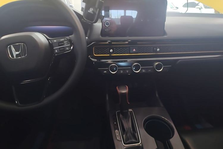 Used Honda Integra 2022 240TURBO CVT Technology Edition Center Console