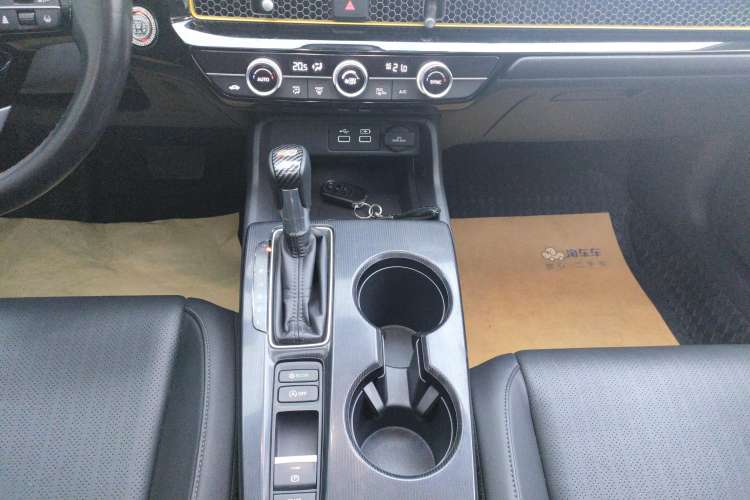Used Honda Integra 2022 240TURBO CVT Luxury Edition Gear Lever