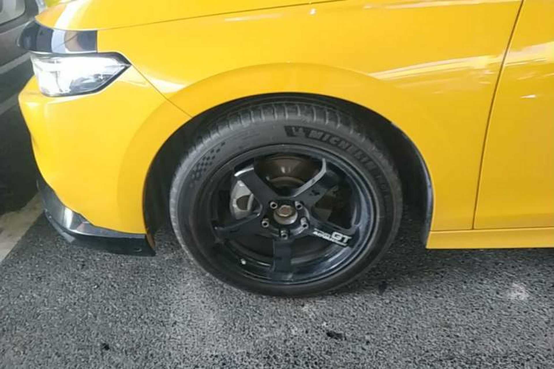 Used Honda Integra 2022 240TURBO CVT Luxury Edition Left Front Wheel Hub