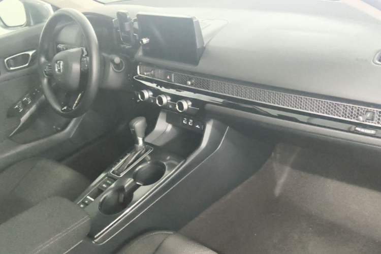 Used Honda Integra 2023 240TURBO CVT Leading Edition Center Console