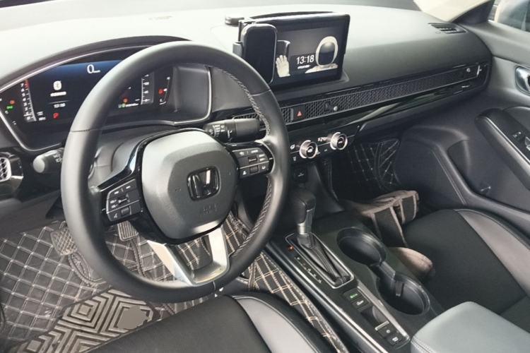 Used Honda Integra 2023 240TURBO CVT Luxury Edition Center Console