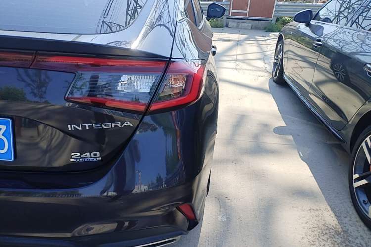 Used Honda Integra 2023 HATCHBACK 240TURBO CVT Trendsetting Edition Exterior 3