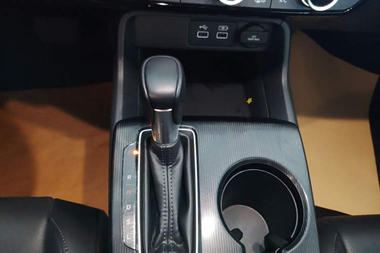 Used Honda Integra 2023 240TURBO CVT Smart Enjoyment Version Gear Lever