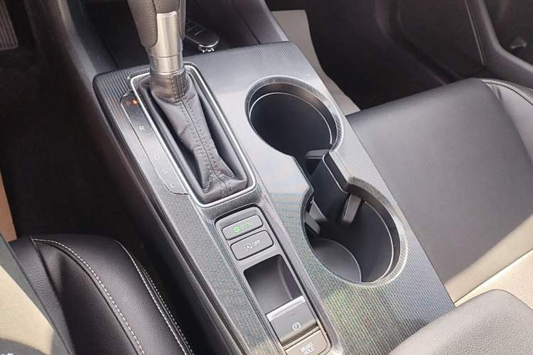 Used Honda Integra 2023 HATCHBACK 240TURBO CVT Trendsetting Edition Gear Lever