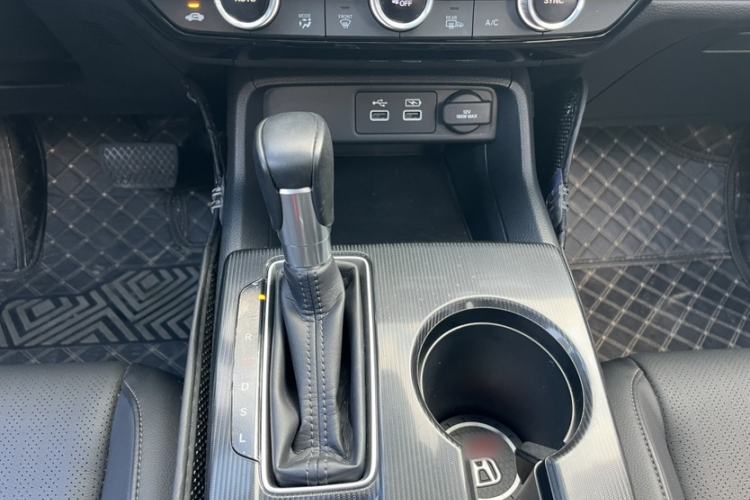 Used Honda Integra 2023 240TURBO CVT Luxury Edition Gear Lever