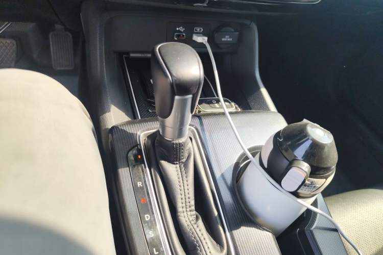 Used Honda Integra 2023 240TURBO CVT Luxury Edition Gear Lever