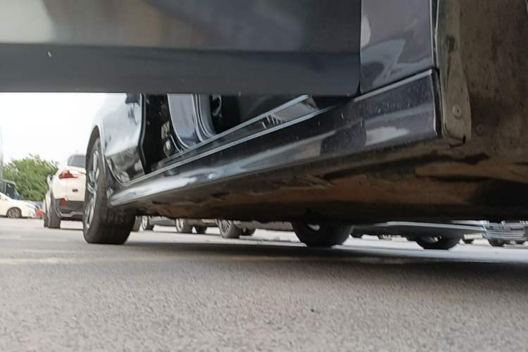 Used Honda Integra 2023 240TURBO CVT Leading Edition Right Side Sill