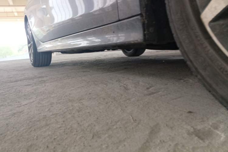 Used Honda Integra 2023 240TURBO CVT Luxury Edition Right Side Sill