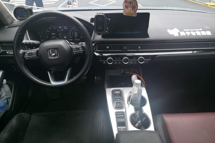 Used Honda Integra 2023 2.0L eHEV Sharp – Premium Edition Center Console