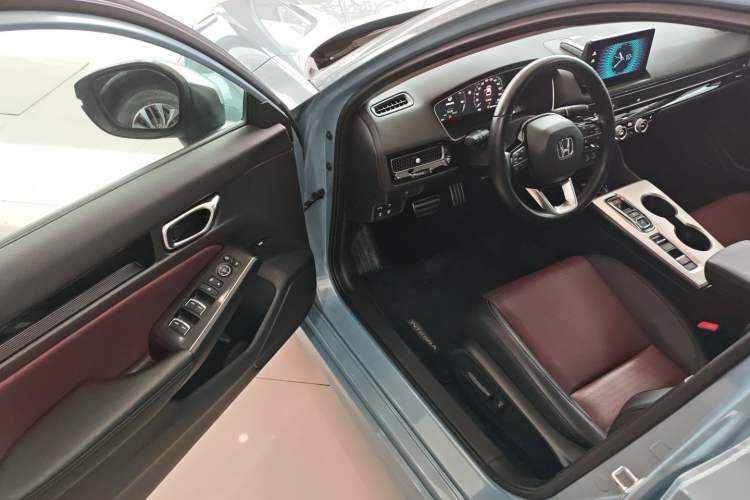 Used Honda Integra 2023 2.0L eHEV Sharp – Premium Edition Driver Seat