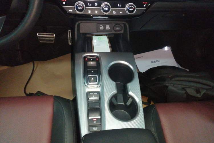Used Honda Integra 2023 2.0L eHEV Sharp – Premium Edition Gear Lever