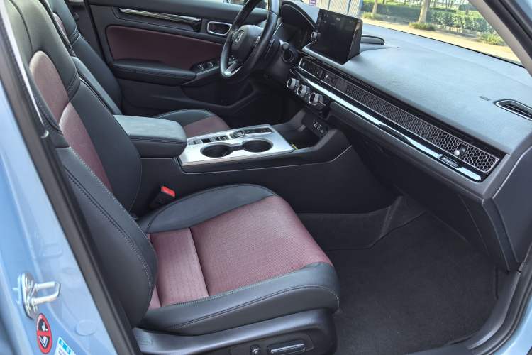 Used Honda Integra 2023 2.0L eHEV Sharp – Premium Edition Interior 8