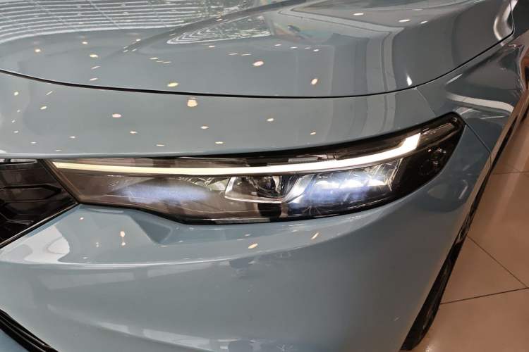 Used Honda Integra 2023 2.0L eHEV Sharp – Premium Edition Left Front Headlight