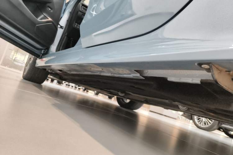 Used Honda Integra 2023 2.0L eHEV Sharp – Premium Edition Left Side Sill