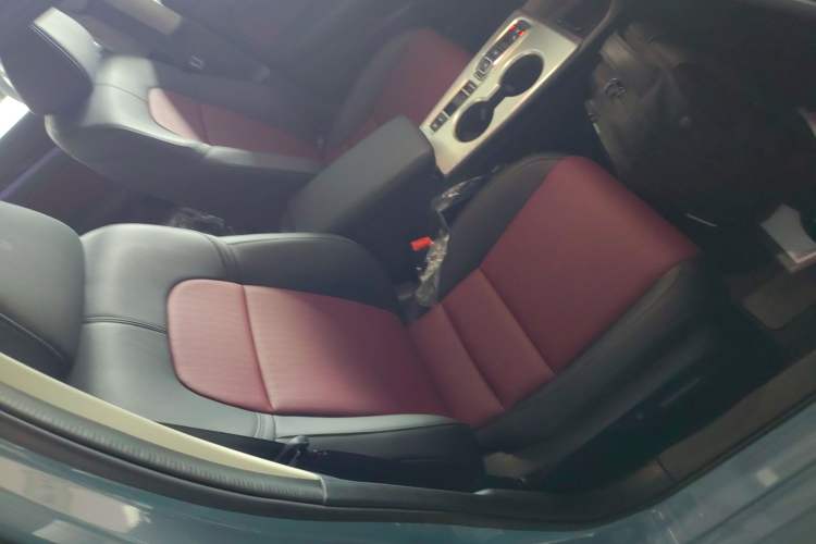 Used Honda Integra 2023 2.0L eHEV Sharp – Premium Edition Right Front Seat