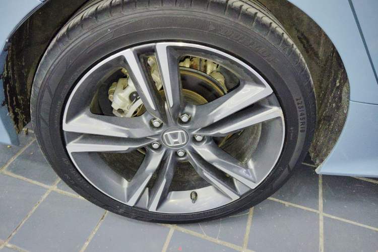 Used Honda Integra 2023 2.0L eHEV Sharp – Premium Edition Right Rear Wheel Hub