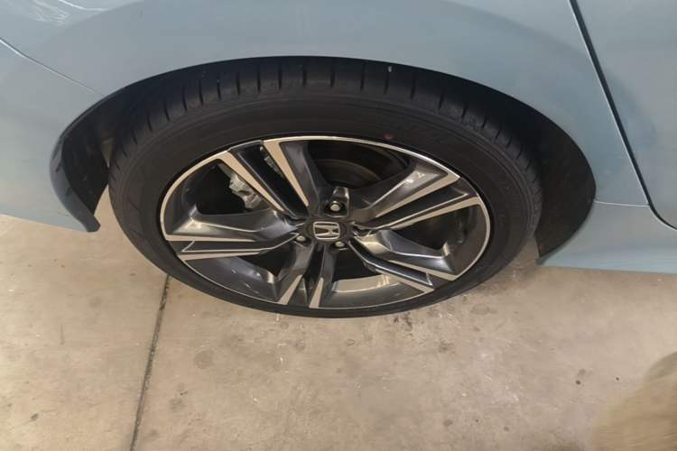 Used Honda Integra 2023 2.0L eHEV Sharp – Premium Edition Right Rear Wheel Hub