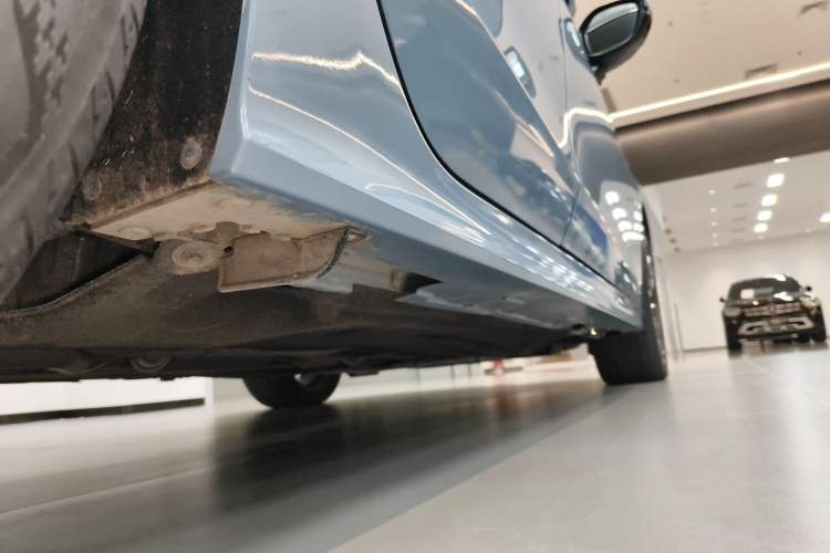 Used Honda Integra 2023 2.0L eHEV Sharp – Premium Edition Right Side Sill