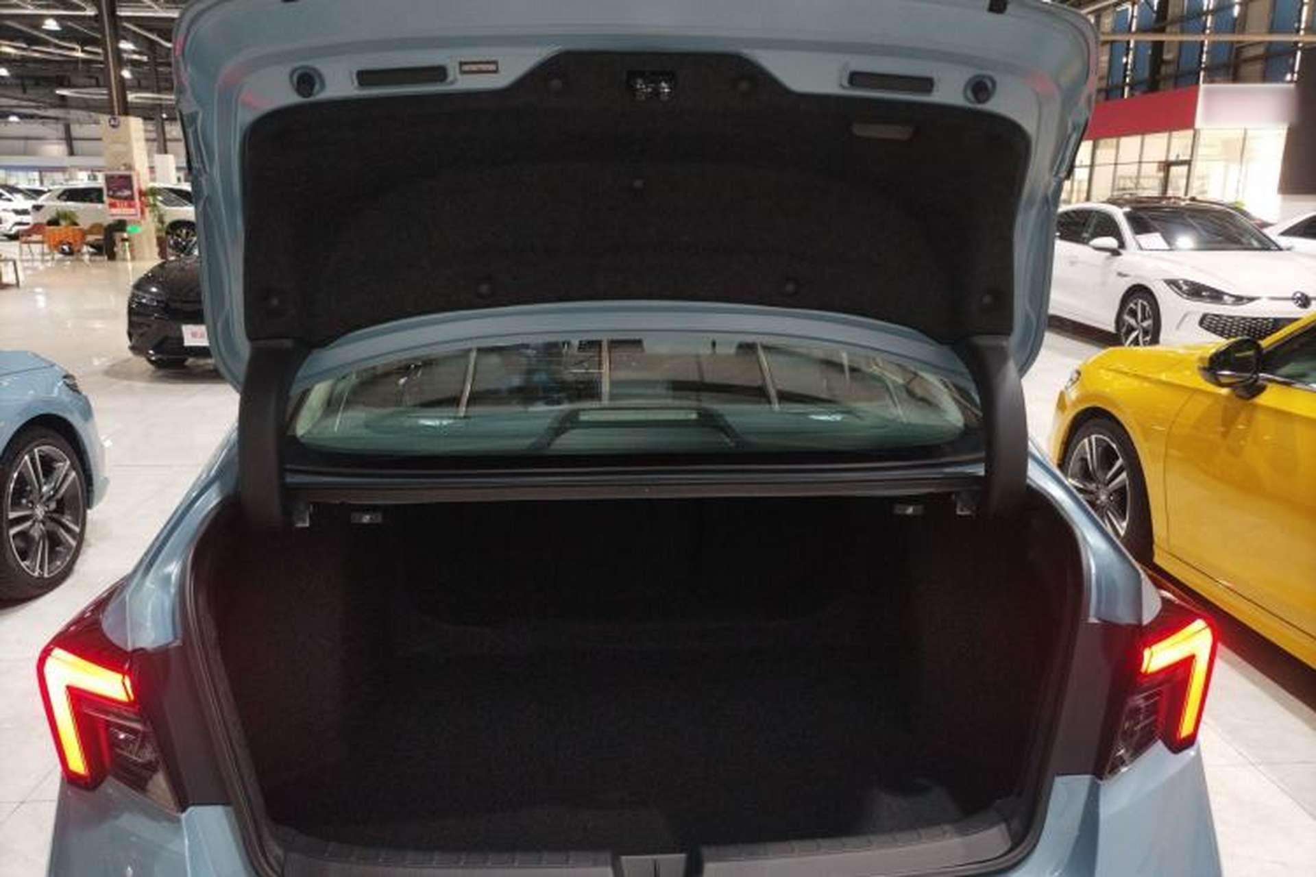 Used Honda Integra 2023 2.0L eHEV Sharp – Premium Edition Trunk