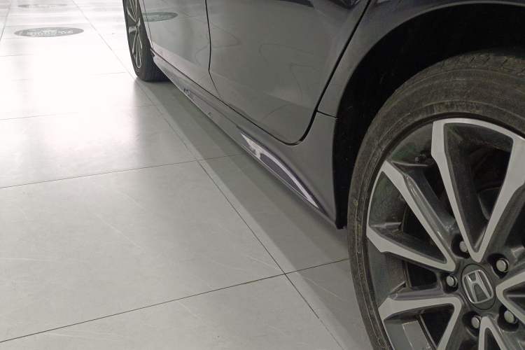 Used Honda Integra 2023 240TURBO CVT Luxury Edition Left Side Sill