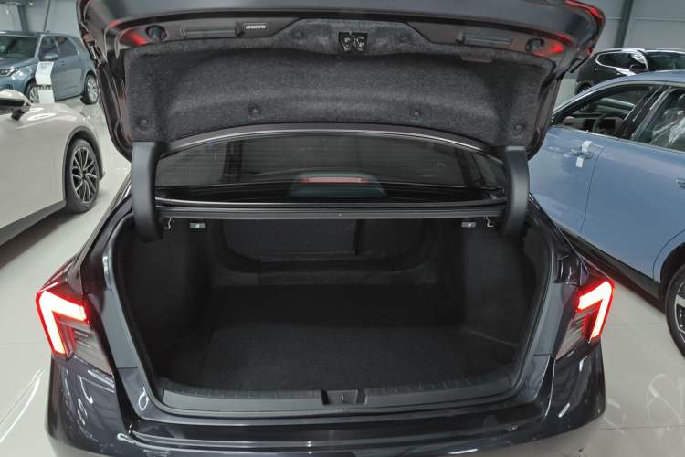 Used Honda Integra 2023 240TURBO CVT Smart Enjoyment Version Trunk
