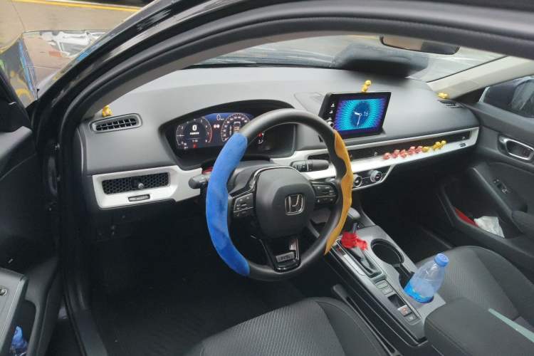 Used Honda Integra 2023 240TURBO CVT Tech Edition Steering Wheel