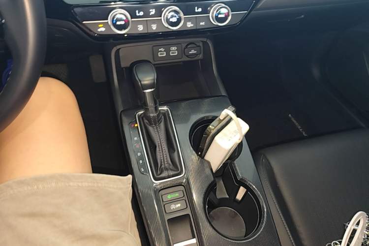 Used Honda Integra 2023 240TURBO CVT Luxury Edition Gear Lever
